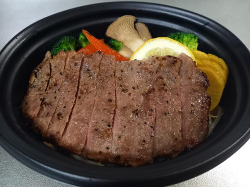 ランチ　ステーキ弁当