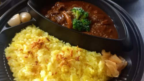 デリバリー・テイクアウト限定日替わりランチメニュー (￥800 税込) 20日(月)～25日(土)