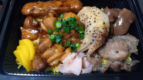 デリバリー・テイクアウト限定 日替わりランチメニュー ( ¥800 税込 ) 9日(月)～14日(土)