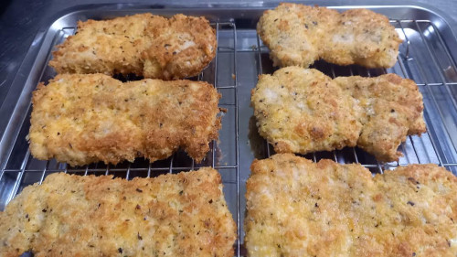 デリバリー・テイクアウト限定 日替わりランチメニュー（ ¥800 税込 ） 16日(月)～19日(木)