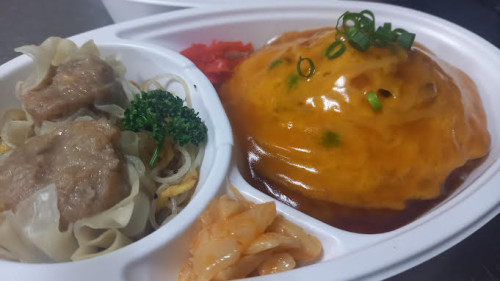 デリバリー・テイクアウト限定 日替わりランチメニュー ( ¥800 税込 ) 13日(月)～18日(土)