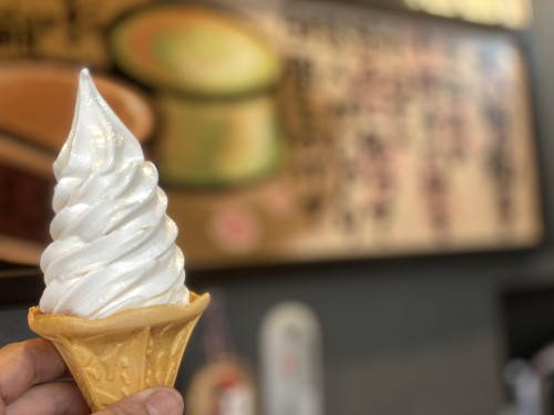 大判焼きソフトクリームとかき氷始めました！