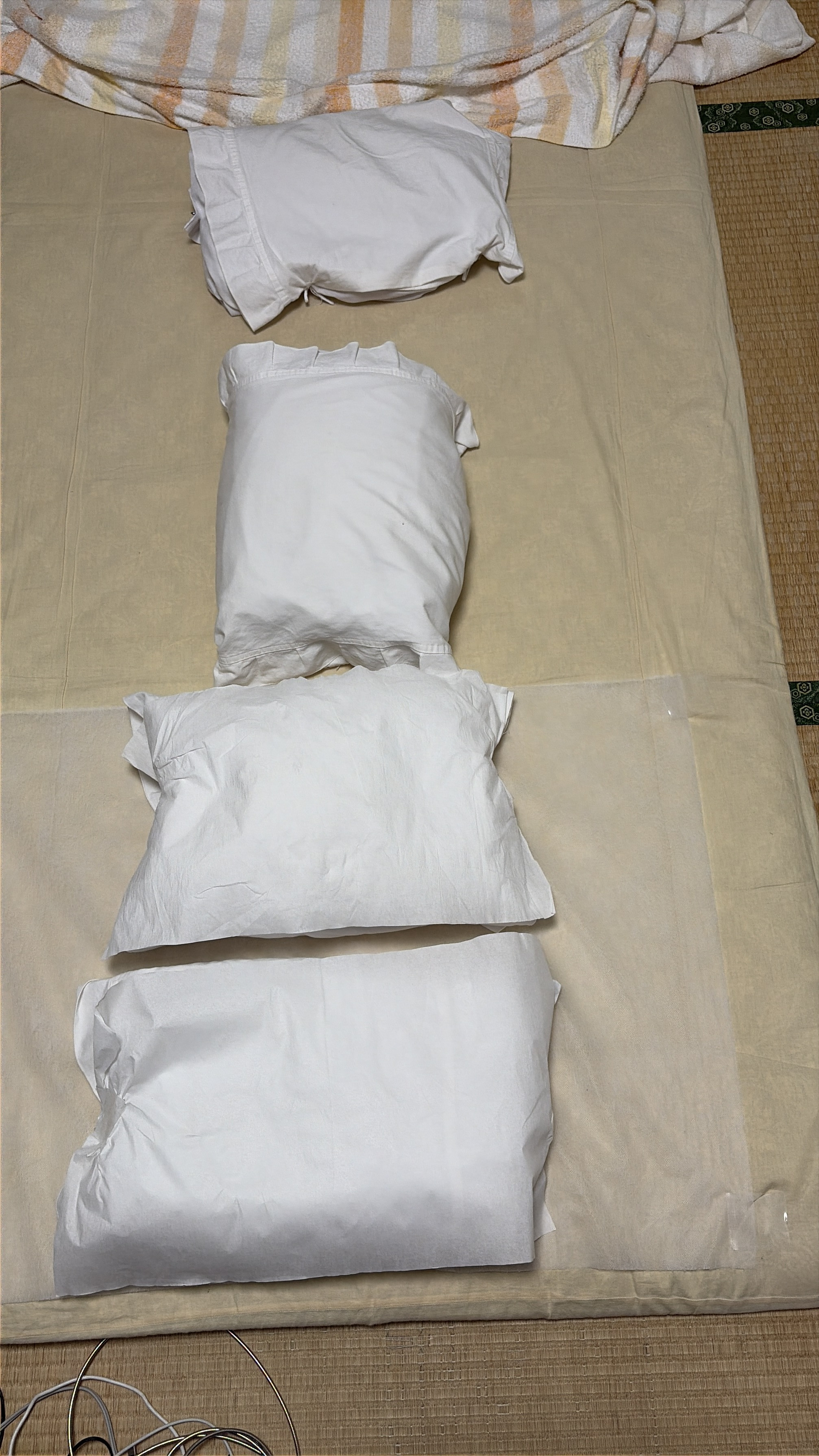 まくら4兄弟が施術用の布団に勢ぞろい‼️ 
