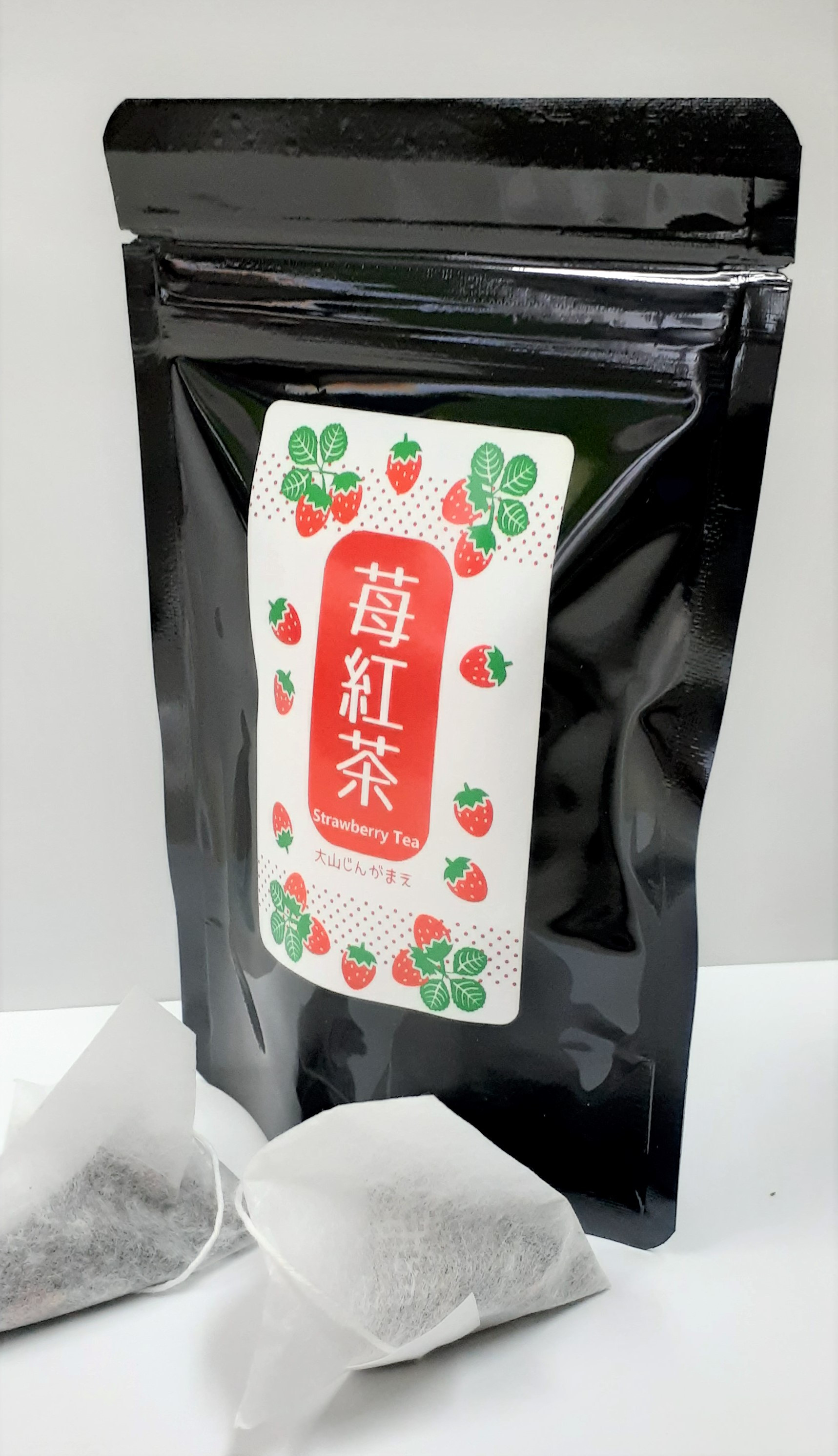 新商品　苺紅茶発売開始