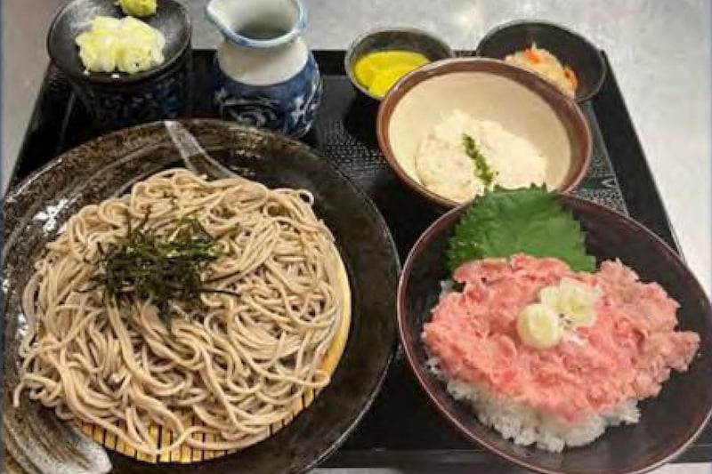自然薯蕎麦ネギトロ御膳