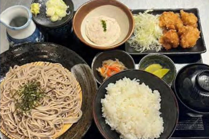 自然薯蕎麦唐揚げ御膳