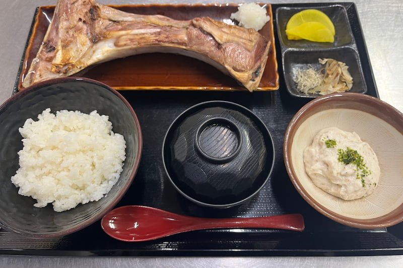 新メニュー「自然薯マグロかま御膳」登場です