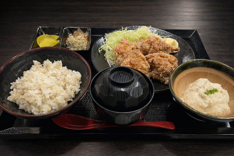 鶏唐揚げ御膳（自然薯付き）