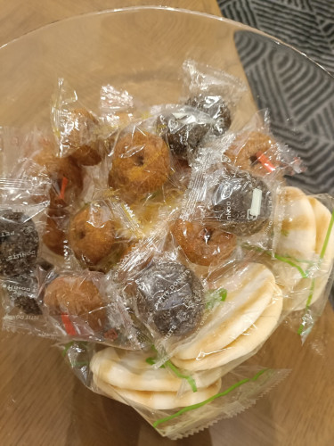 お菓子　共有スペース