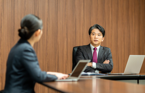 ■What are the benefits of introducing a secretary? 