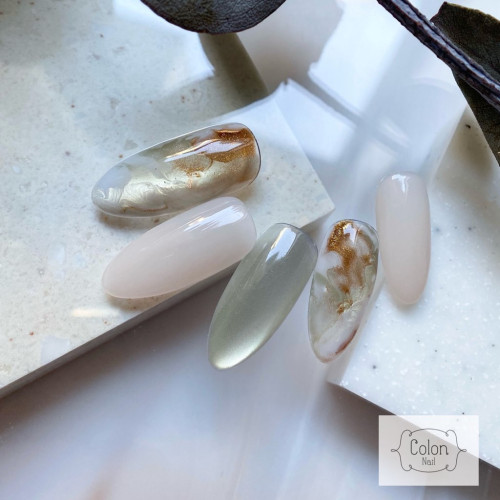大人上品天然石ネイル.jpeg