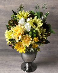 Flower_yellow_700w.jpg