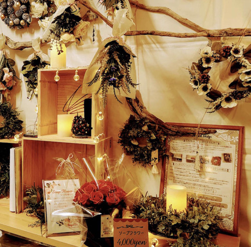 christmas_deco2_700w.jpg