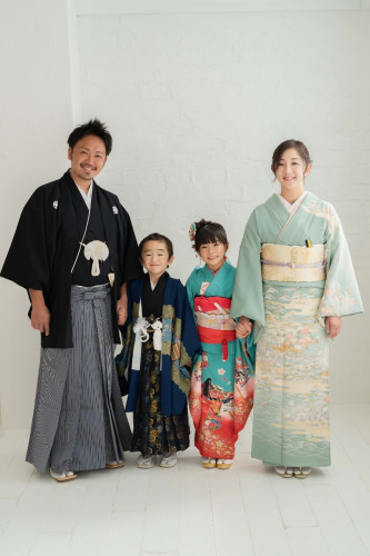 LINE_ALBUM_七五三ご家族着物など_240204_18.jpg