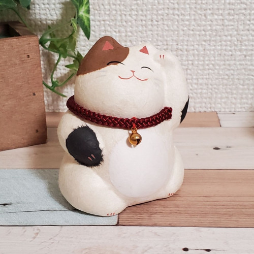 かわいいちぎり和紙の金運にゃんこ置物(三毛猫)