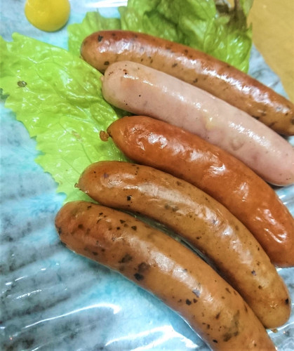 ソーセージの盛り合わせ（５種）