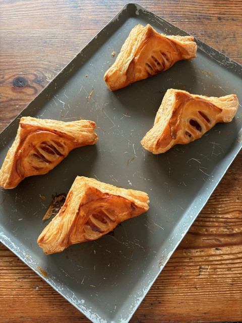 長野県産りんごを使用した『アップルパイ』日にち限定です