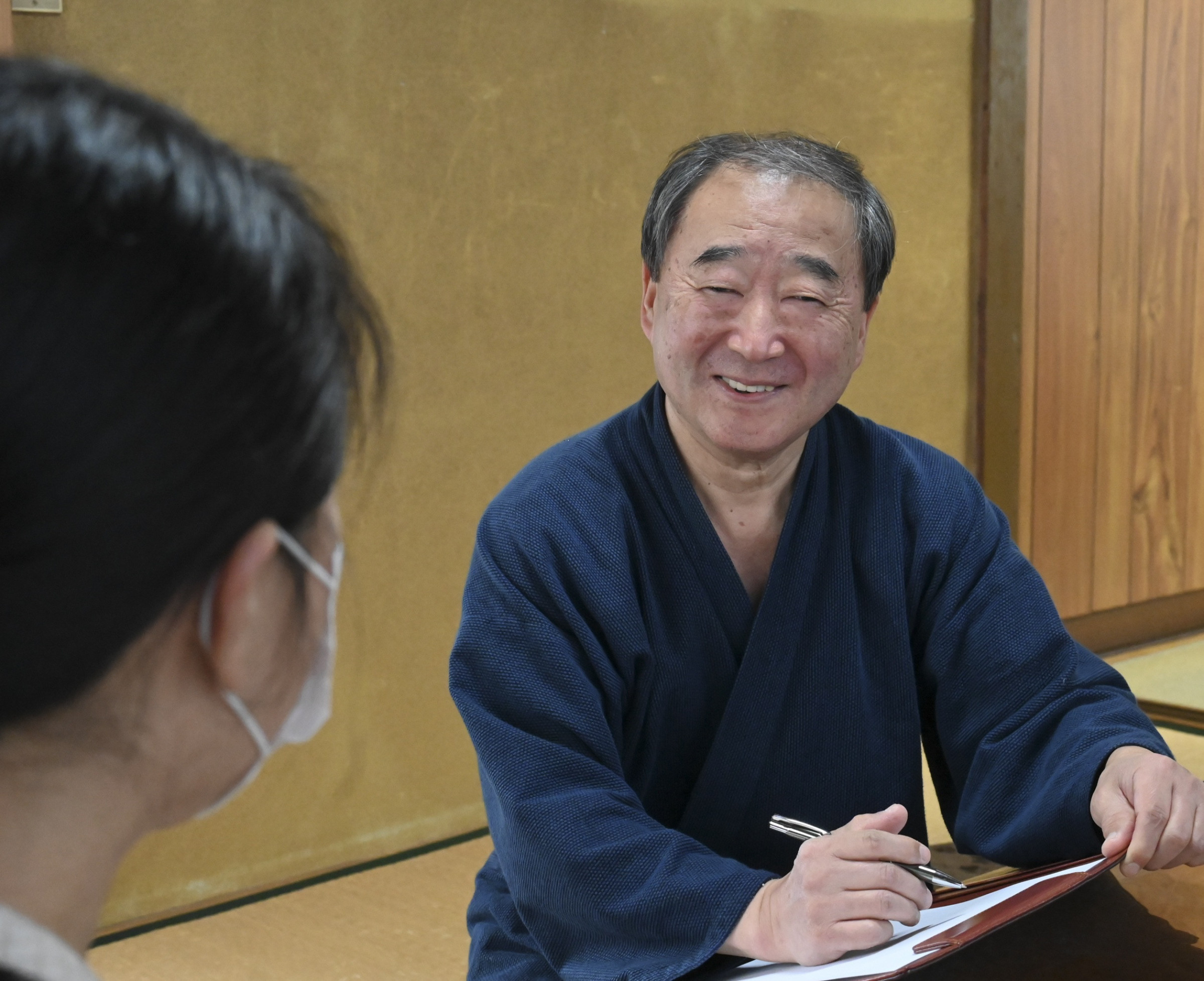 お話をお聞かせください