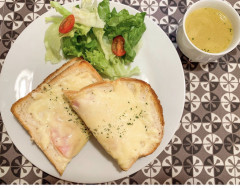 チーズとろとろクロックムッシュ（コーヒーまたは紅茶付）