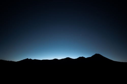 朝陽の迫る知床連山.jpg