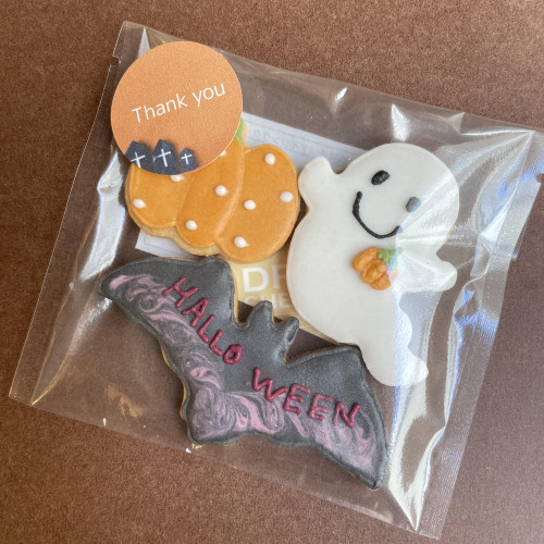 ハロウィンアイシングクッキー在庫してます。