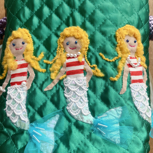 3人のちいさな人魚