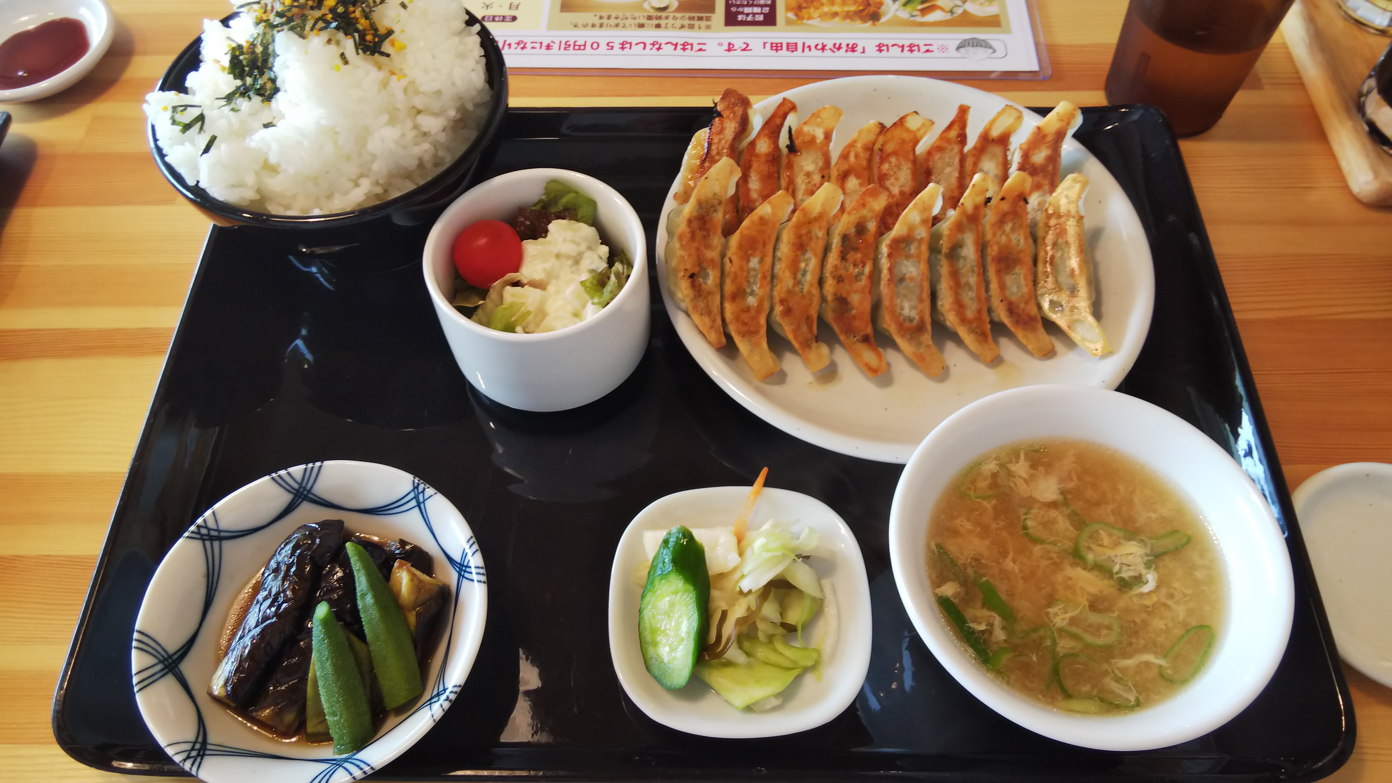 𝗦𝗔𝗖𝗛𝗜. | . 餃子定食🥟🥢 ⁡ @ichiryudogyouza 様の ｢肉増し