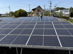maebashishi-kasukawa-machi-Agrivoltaics-solar-cleaning3.jpg