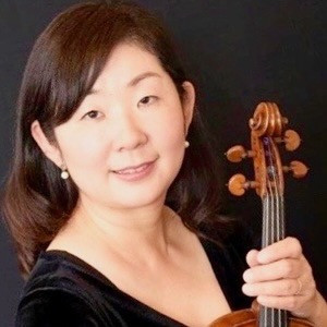Hirokoviolin head shot.jpeg