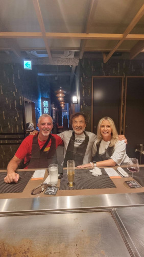 ミヤムラの元コーチのConor Caseyが奥さんCarolannと共に観光の為に来日