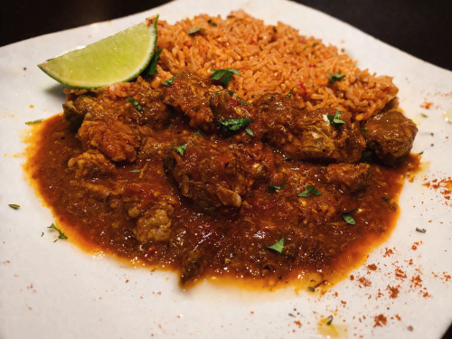 ラム肉のカルネギサダ