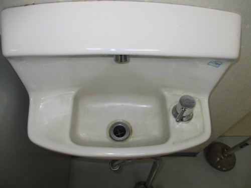 男子トイレ洗面台作業前②.JPG