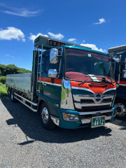 ⑤ 平ボディ車（平床式トラック）