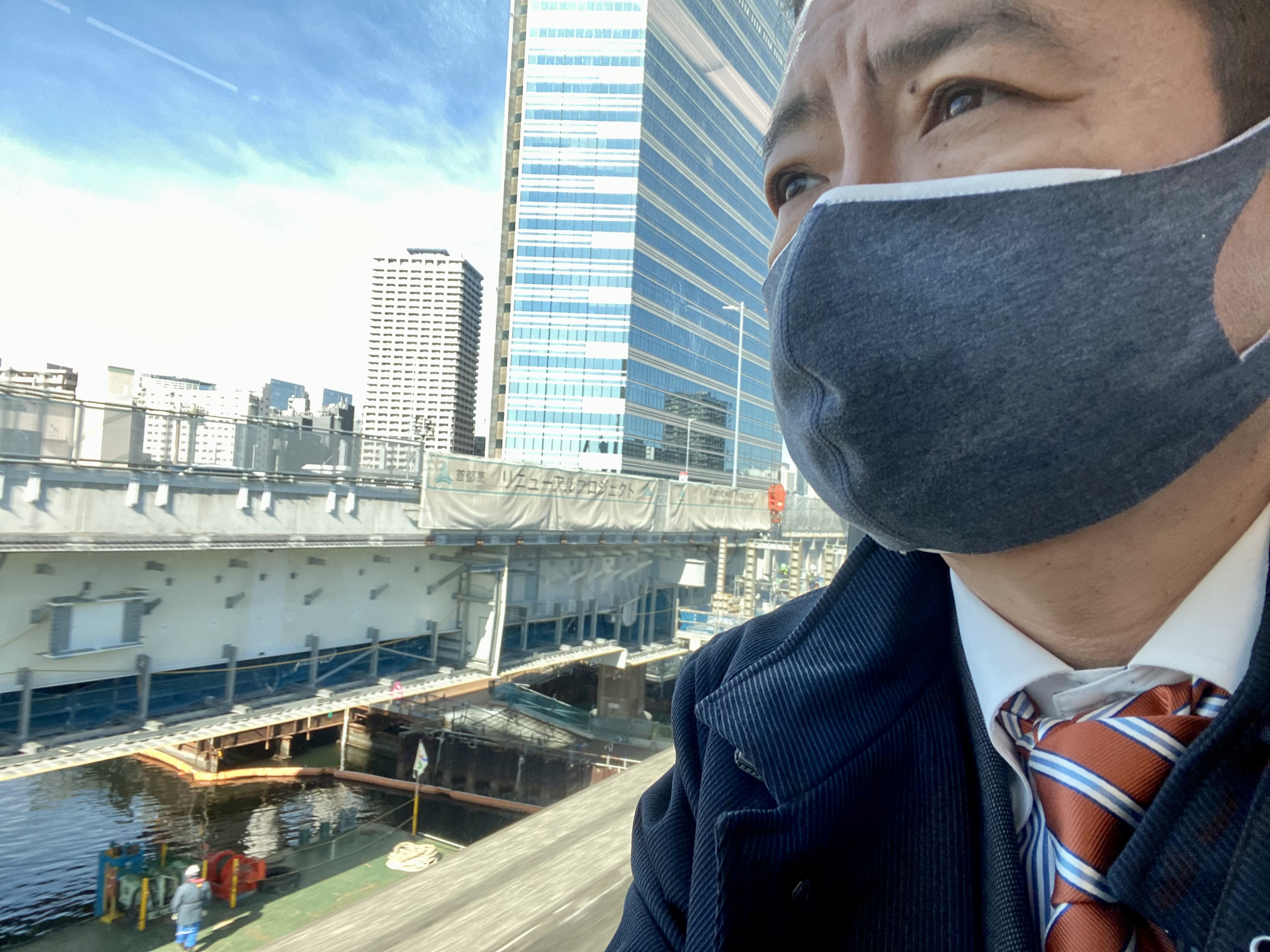 都内です。 #東京モノレール で向かっています。町田で乗れる日に、胸を熱くしながら  #新しい未来 #children_first #自由民主党 #藤田学 #町田市議 #駅頭24年目へ #選挙に行こう