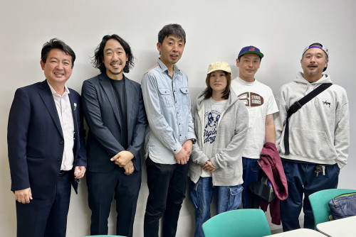 町田市スケートボーディング協会顧問のふじた学です。 　町田市に、スケートボードパークを野津田公園に、スケートボードゾーンを忠生スポーツ公園二次計画に盛り込んで、進めてもらっています。 　これから、他に