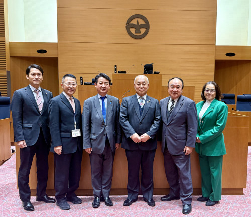 今期、最後の定例会を終えることができました。  振り返れば、突然の複数の議員の会派からの離脱もあり、少数の自由民主党会派でスタートしましたが、この4年間、ぶれることなく、結束して共にあれたことに、会派