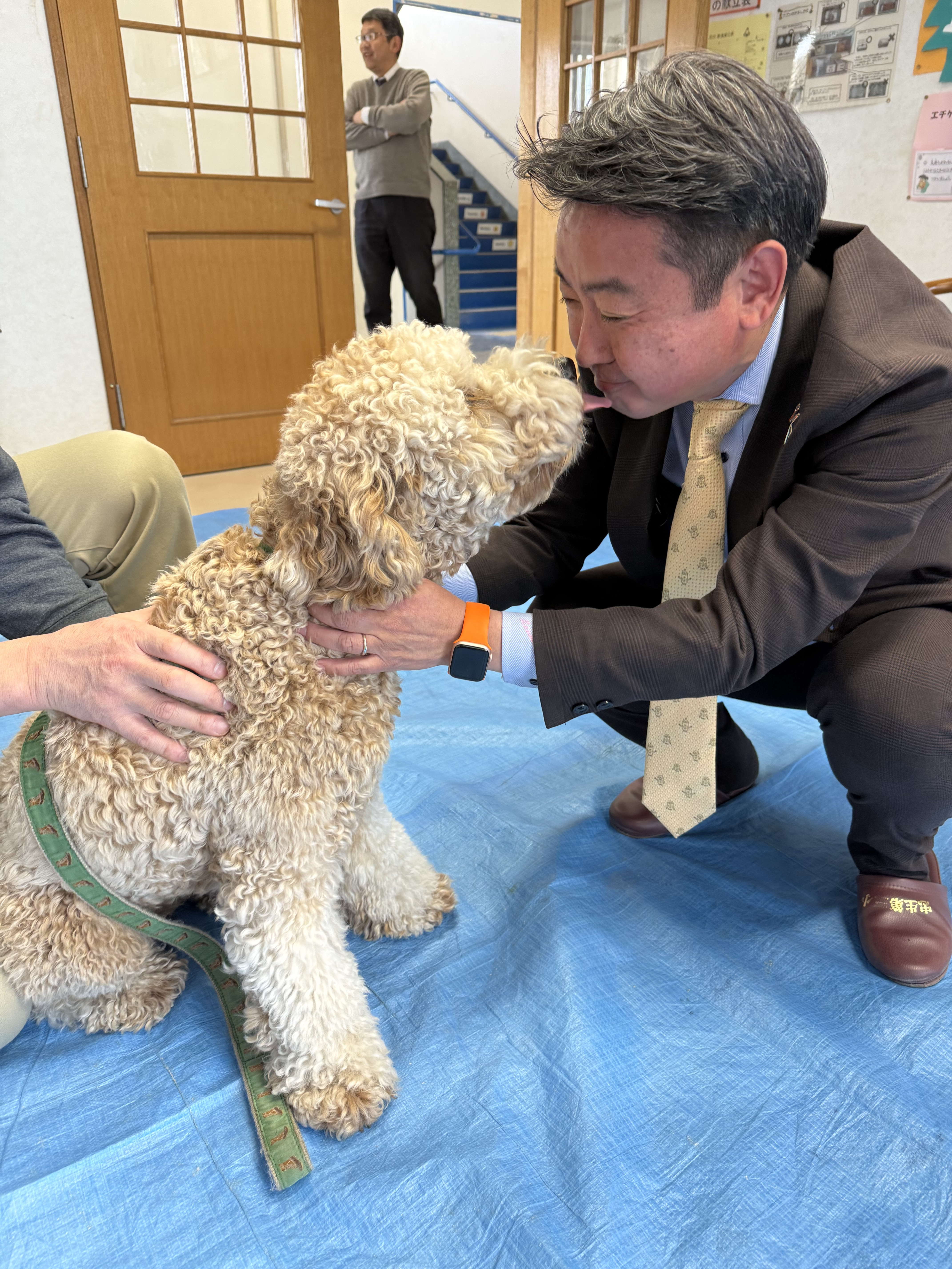 #町田市獣医師会 の #ふれあい犬活動 （忠生第三小学校）を見学しました。 とても素敵な授業でした。町田市全校にひろげていきたいです。  ※町田市獣医師会では、2023年より町田市内の公立小学校の児童