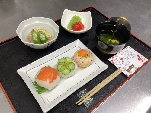 母の日（昼食）.JPG