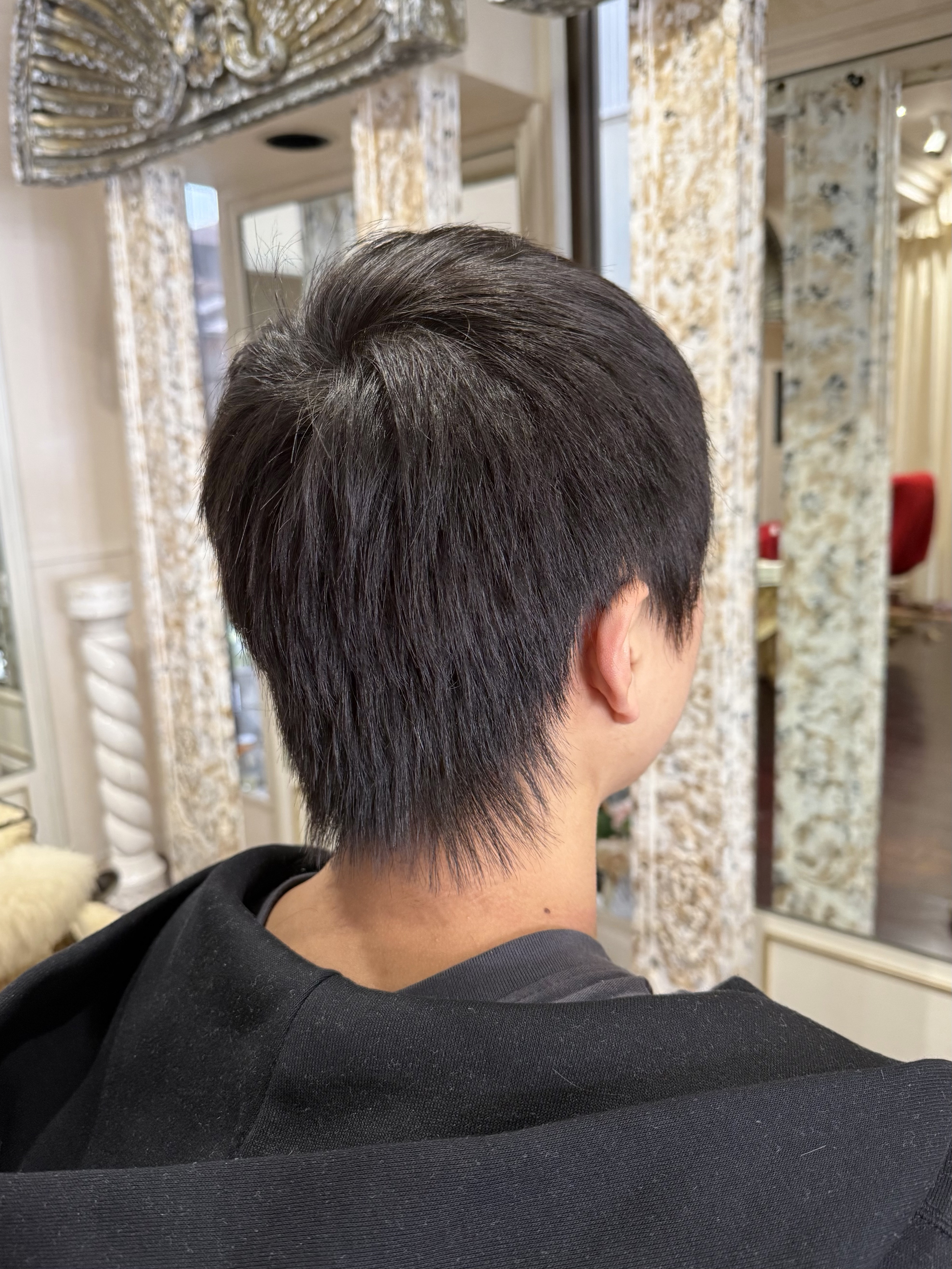 ✂️“後ろ姿で差がつく”✨  ナチュラルマッシュウルフ