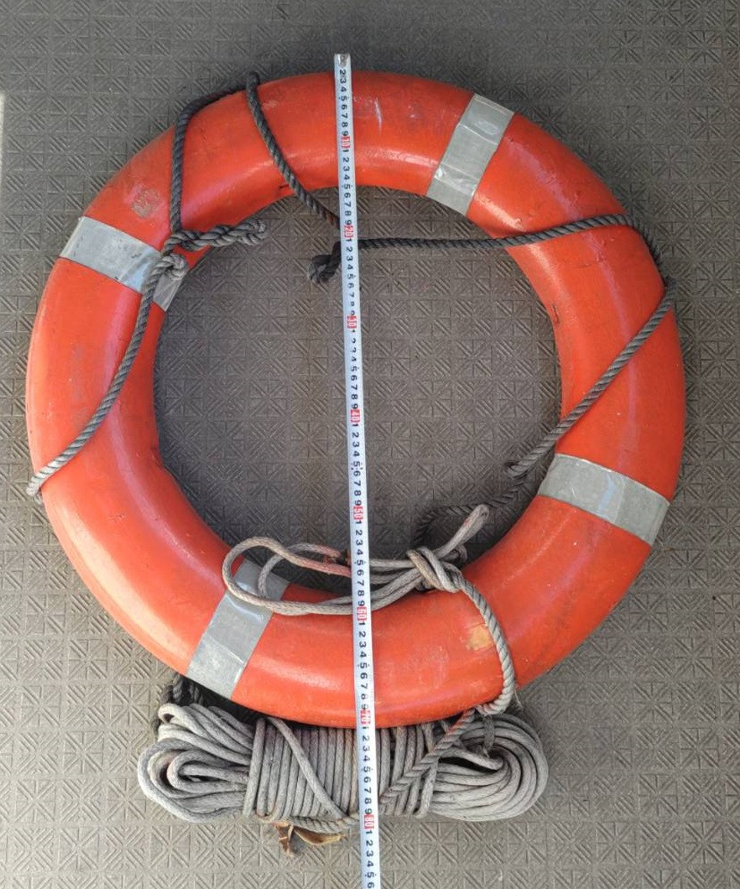 【オンラインストア】新規発売 メルカリShops 大型船舶用　救命浮環　メーカー不明　直径約70cm　中古品