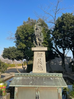 令和5年2月8日（水）姫路名古山陸海軍墓地清掃　供花の日