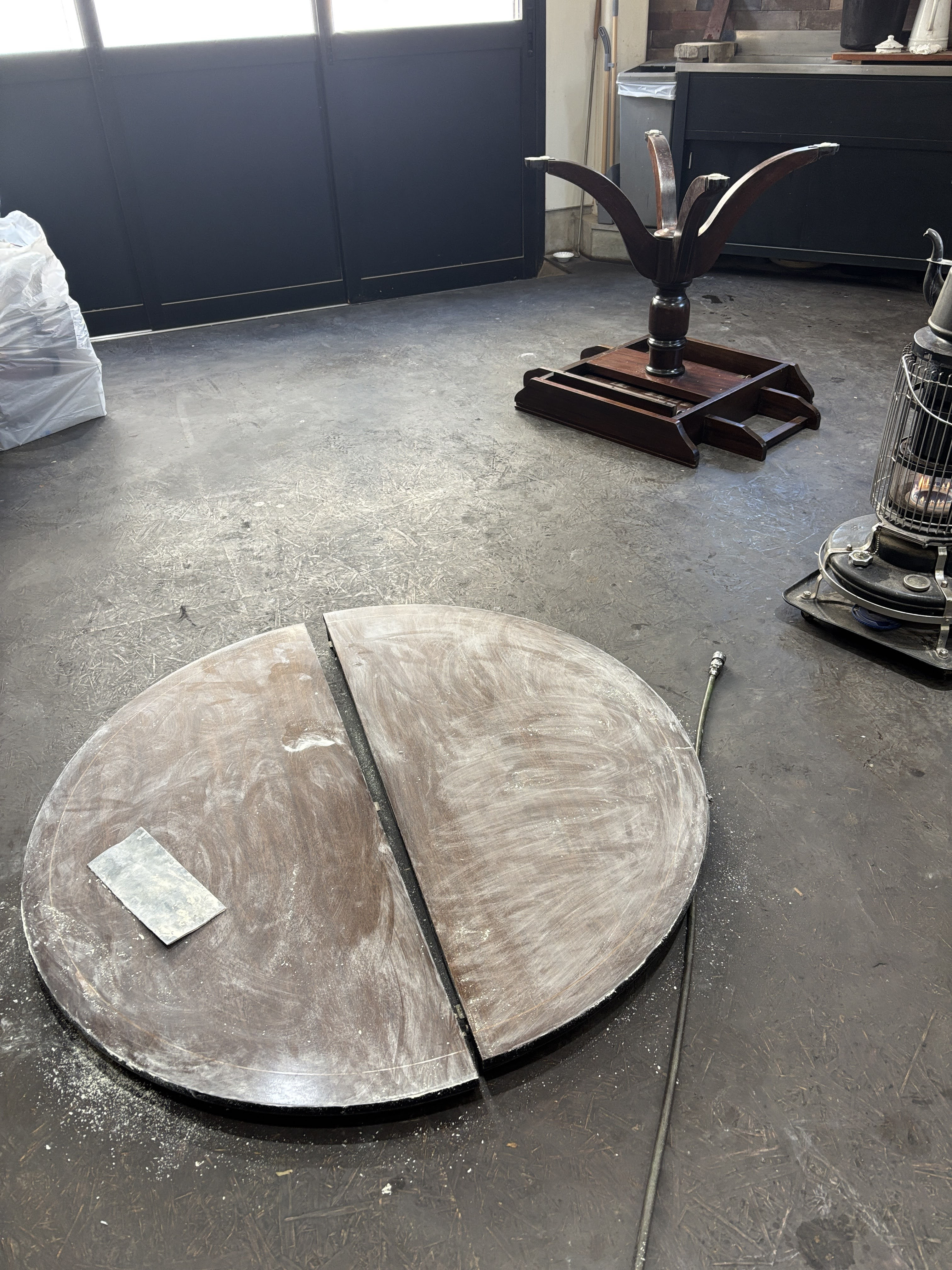 テーブルの修理