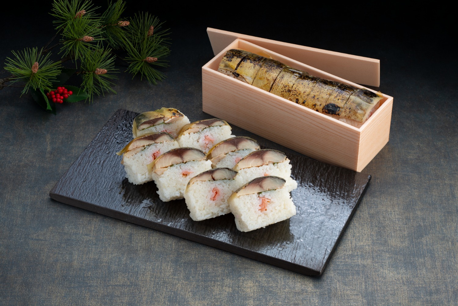 ⑤ 極 燻製炙り鯖寿司