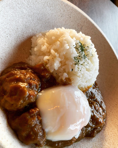 明日はカレーの日　12時オープン