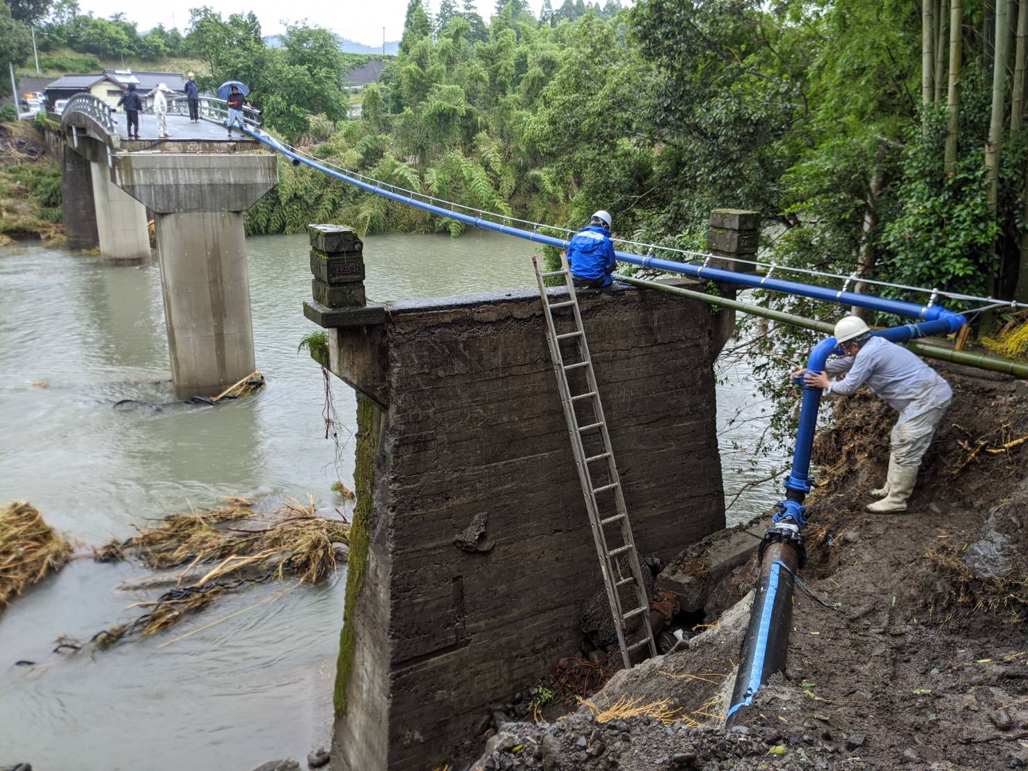 豪雨災害復旧作業