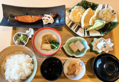 おばんざいご膳（銀鮭）