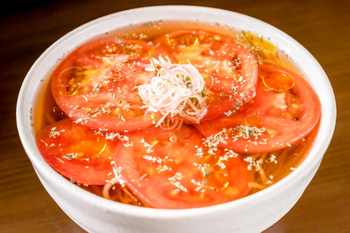 トマトの冷かけそば始めました！