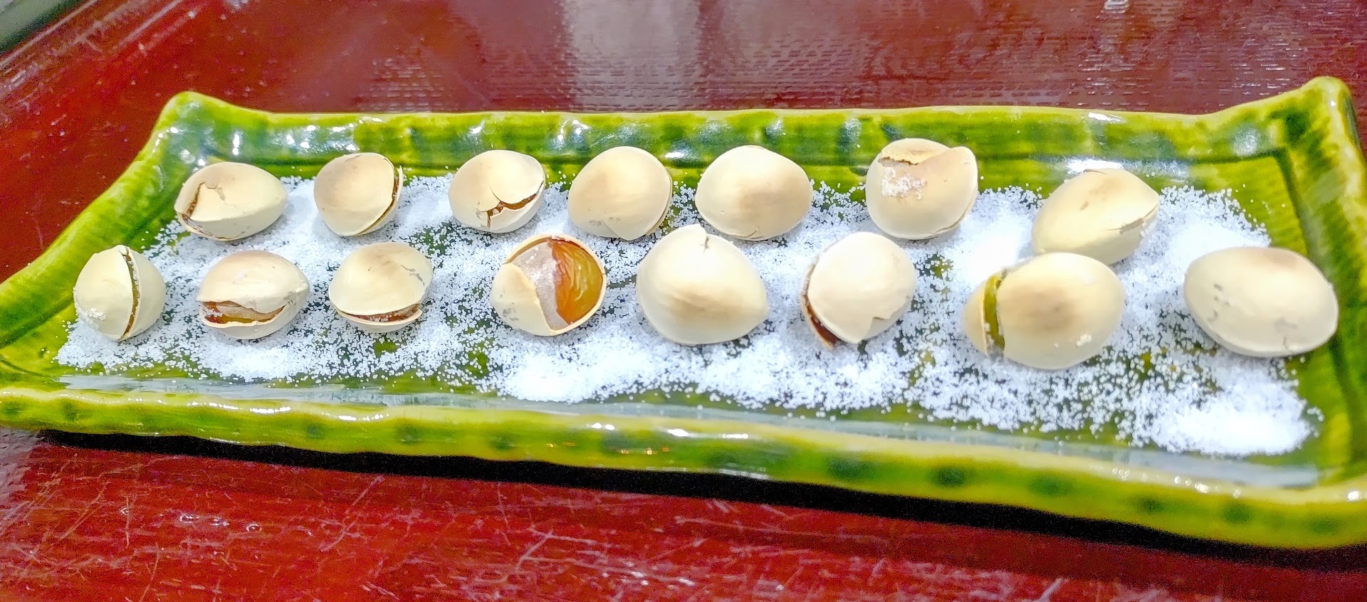 新銀杏の塩煎り始めました！