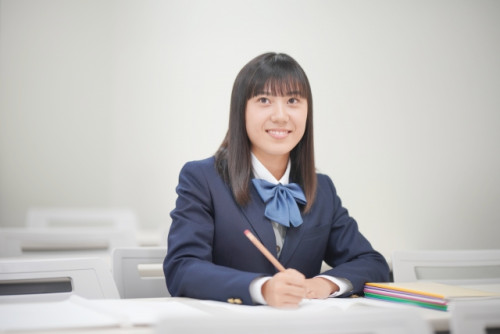 女子中学生.jpg