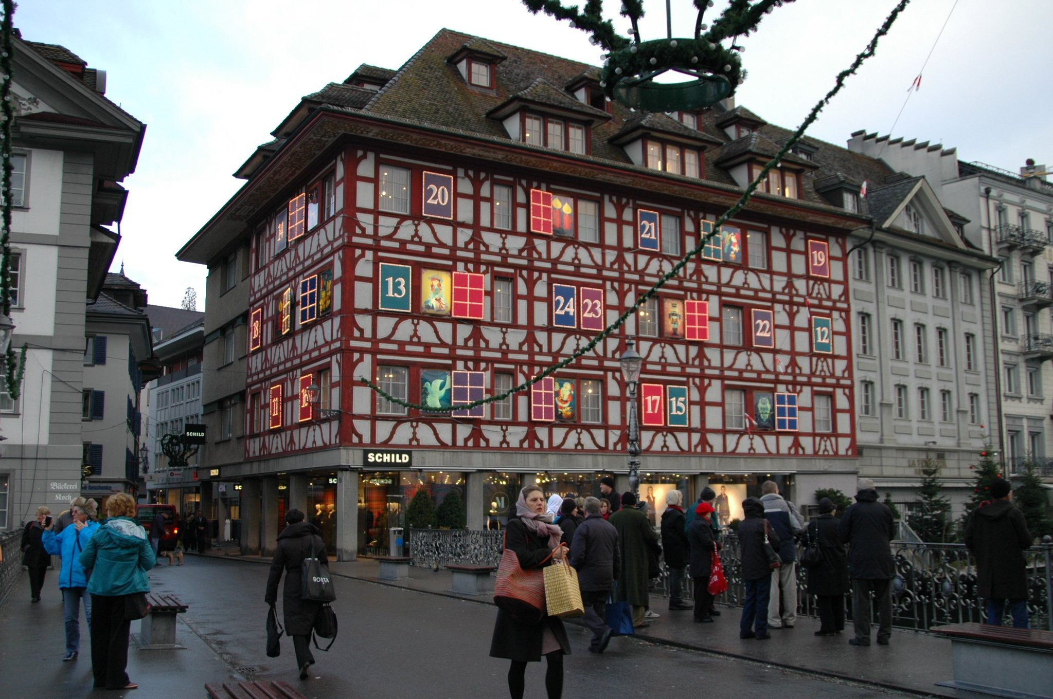  欧州クリスマス街風景展 11,13〜12,28